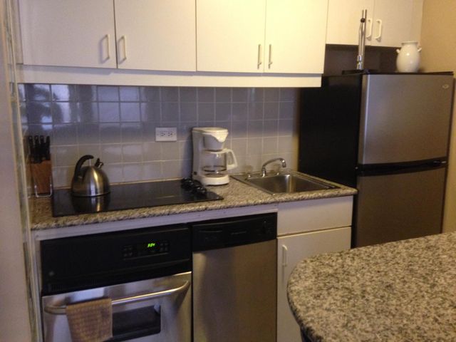 150 W 51st St Apt 1126, New York City, NY 10019