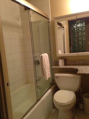 150 W 51st St Apt 1126, New York City, NY 10019