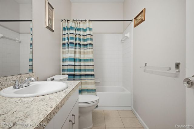 29363 Laurel Drive, Farmington Hills, MI 48331
