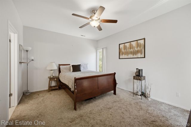 29363 Laurel Drive, Farmington Hills, MI 48331