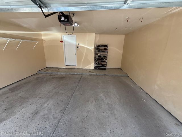 29363 Laurel Drive, Farmington Hills, MI 48331