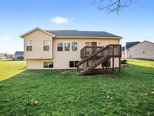 2041 Juniper Circle, Muskegon, MI 49445