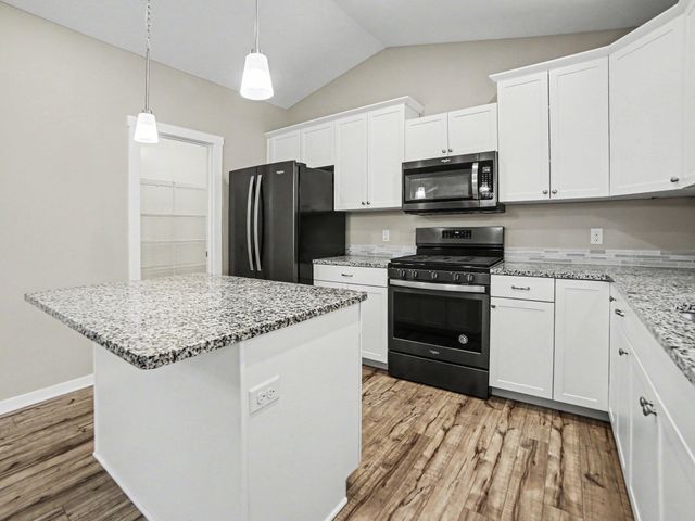 2041 Juniper Circle, Muskegon, MI 49445