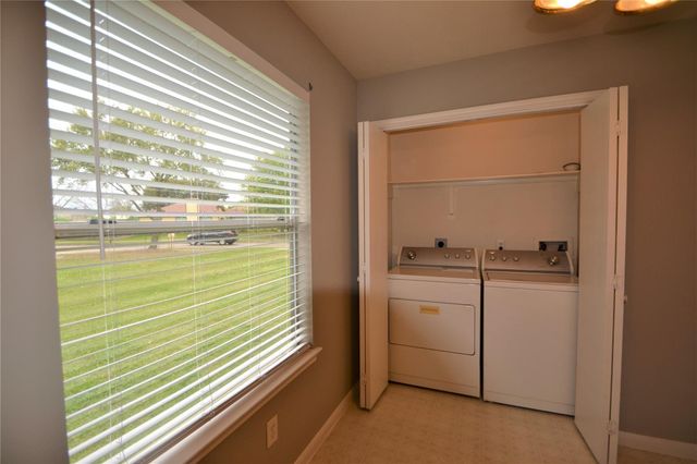 5126 Riverwood Drive, Richmond, TX 77469