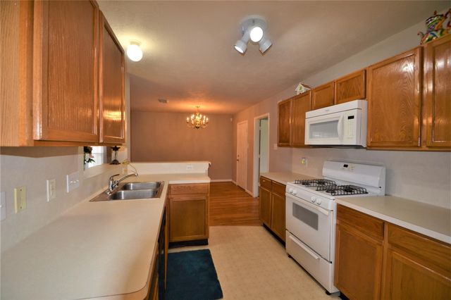 5126 Riverwood Drive, Richmond, TX 77469