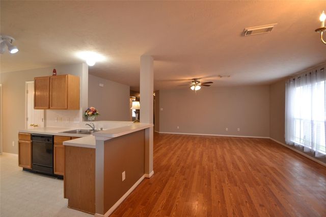 5126 Riverwood Drive, Richmond, TX 77469