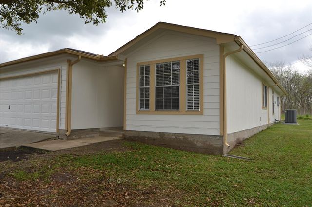 5126 Riverwood Drive, Richmond, TX 77469