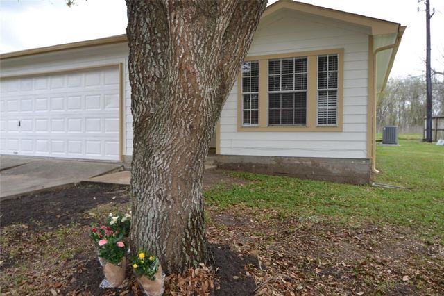 5126 Riverwood Drive, Richmond, TX 77469