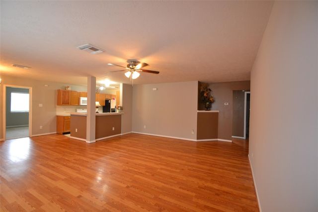 5126 Riverwood Drive, Richmond, TX 77469