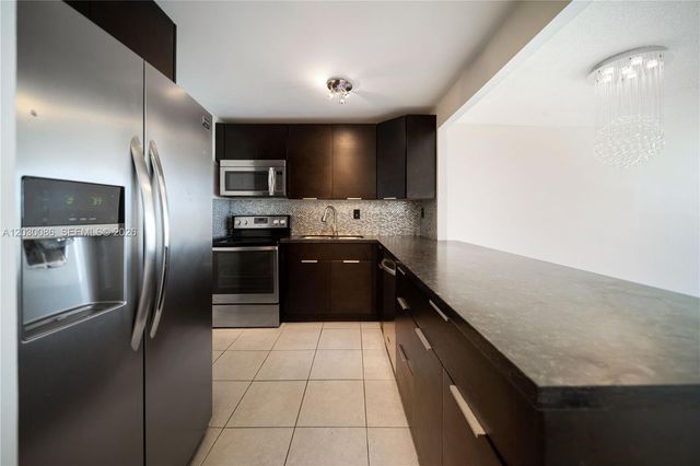16740 NE 9th Avenue 609, North Miami Beach, FL 33162