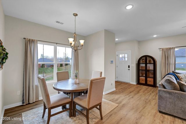 848 Rosemary Ln, La Grange, KY 40031