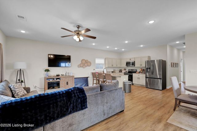 848 Rosemary Ln, La Grange, KY 40031