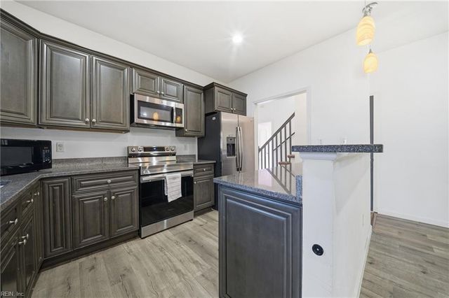 3332 Gwin ST, Portsmouth, VA 23704