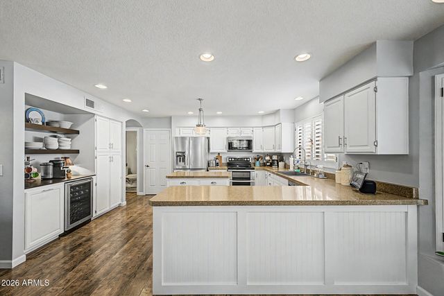 9764 W Rockwood Drive, Peoria, AZ 85382