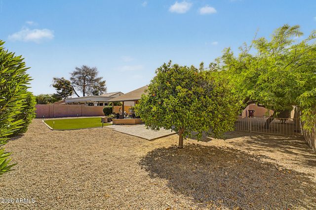 9764 W Rockwood Drive, Peoria, AZ 85382