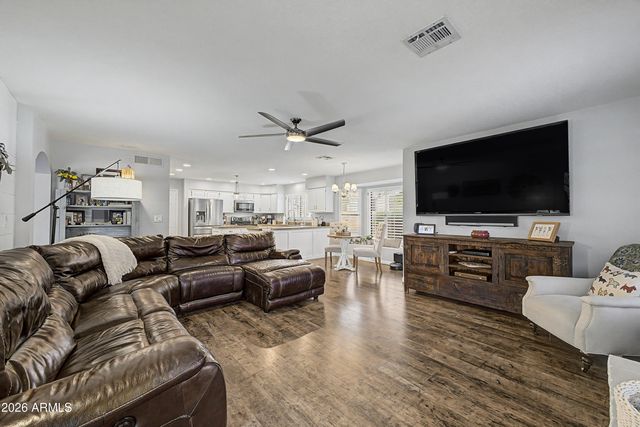 9764 W Rockwood Drive, Peoria, AZ 85382