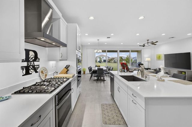 1411 Thistle Place, Loxahatchee, FL 33470
