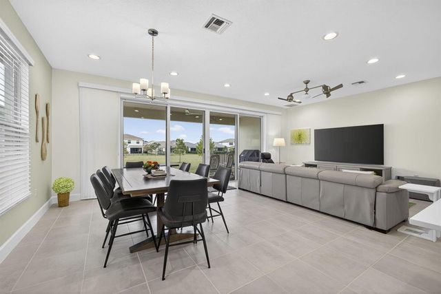 1411 Thistle Place, Loxahatchee, FL 33470