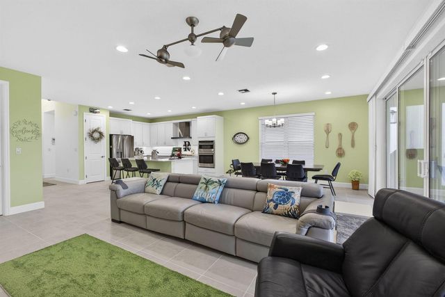 1411 Thistle Place, Loxahatchee, FL 33470