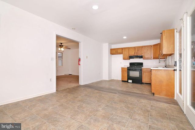 2107 ACORN CT, Lebanon, PA 17042