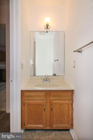 2107 ACORN CT, Lebanon, PA 17042