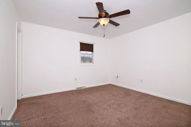 2107 ACORN CT, Lebanon, PA 17042