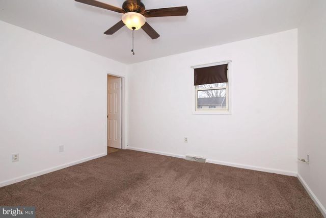 2107 ACORN CT, Lebanon, PA 17042