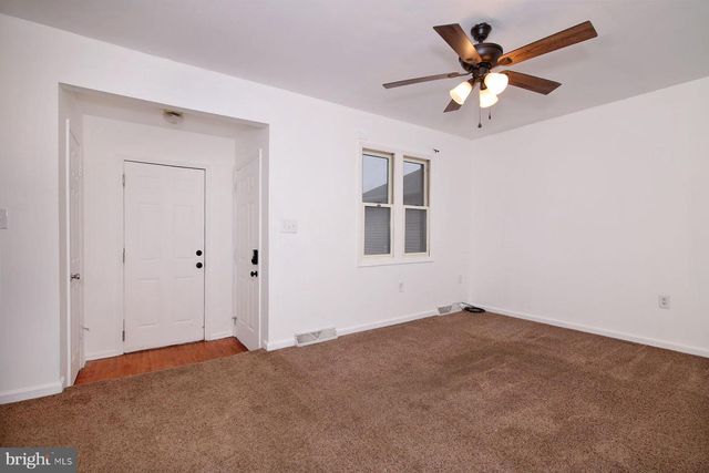 2107 ACORN CT, Lebanon, PA 17042