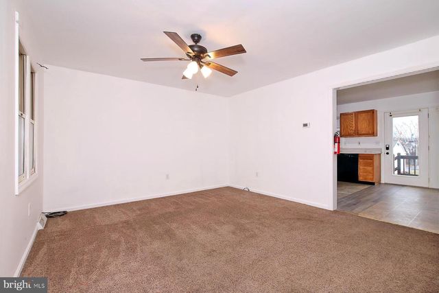 2107 ACORN CT, Lebanon, PA 17042