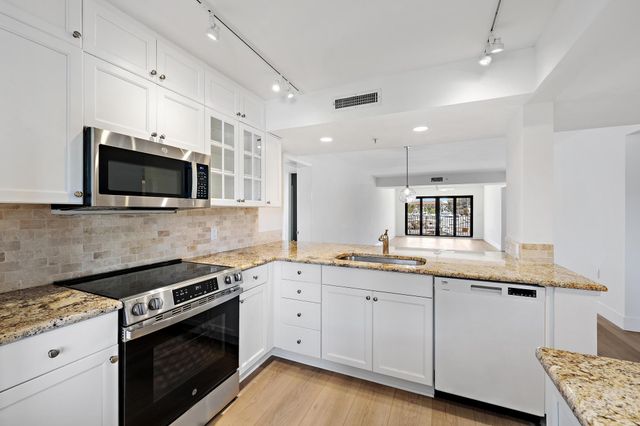 1501 Marina Isle Way 202, Jupiter, FL 33477