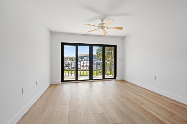 1501 Marina Isle Way 202, Jupiter, FL 33477