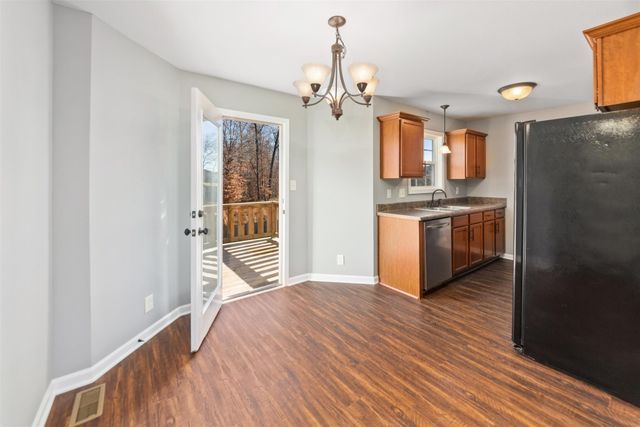 1413 Jenny Ln, Clarksville, TN 37042