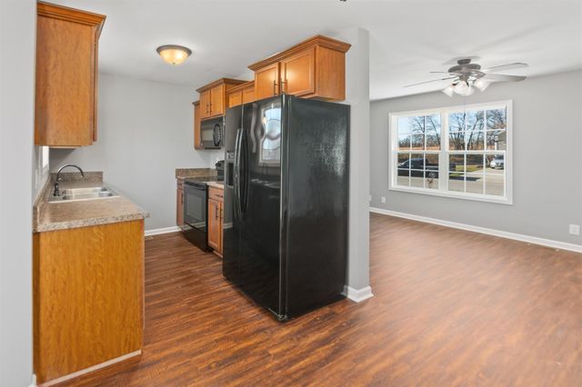 1413 Jenny Ln, Clarksville, TN 37042