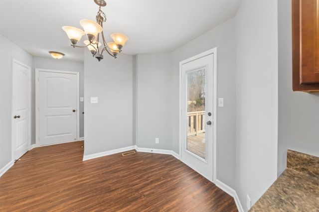 1413 Jenny Ln, Clarksville, TN 37042