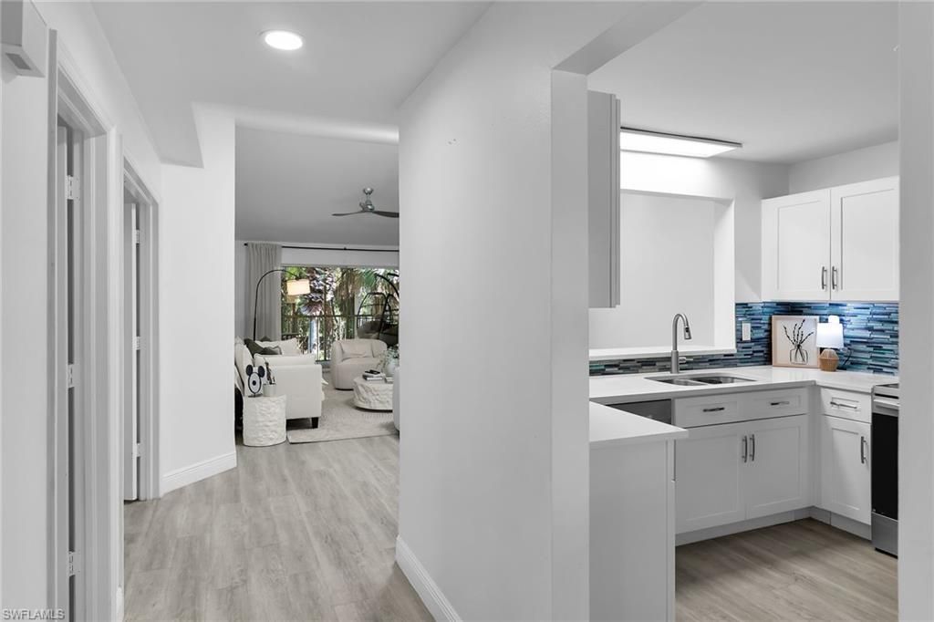 653 Squire CIR 201, NAPLES, FL 34104 — photo 2