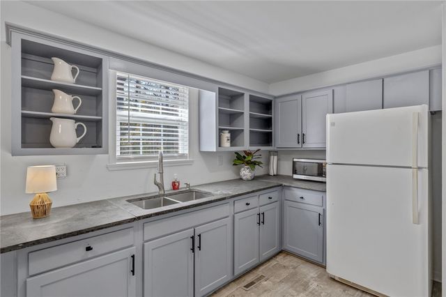 202 Cove Creek Road, Pickens, SC 29671