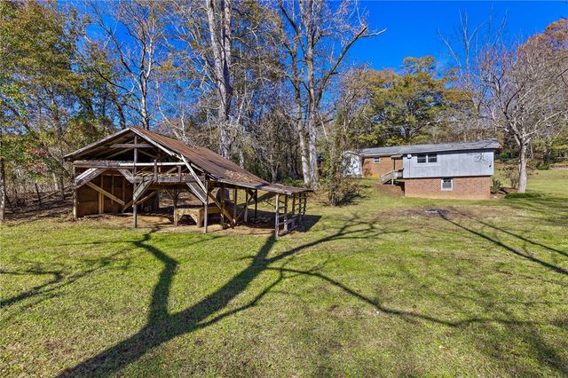 202 Cove Creek Road, Pickens, SC 29671