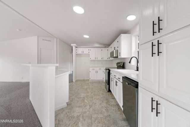 233 Glen Vista Drive, Dayton, NV 89403