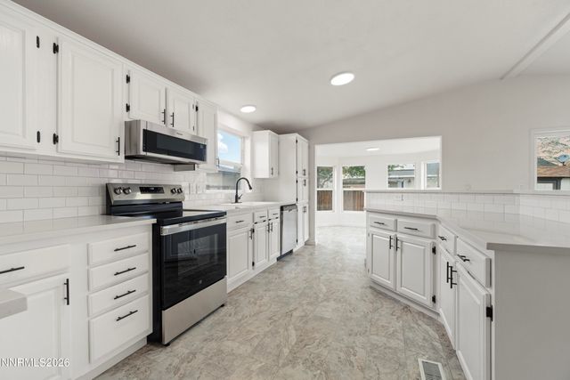 233 Glen Vista Drive, Dayton, NV 89403