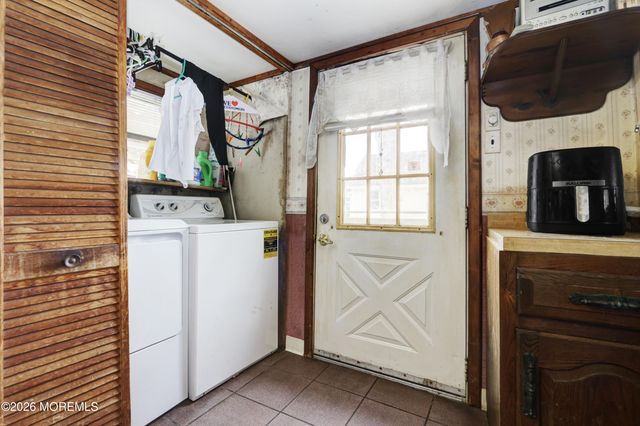 497 Main Street, West Creek, NJ 08092