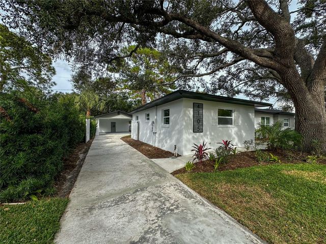 4105 W KNIGHTS AVENUE, Tampa, FL 33611