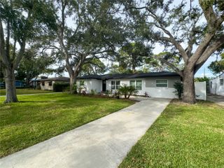 4105 W KNIGHTS AVENUE, Tampa, FL 33611