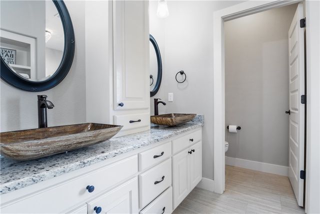 13738 Ua Beef Farm Road, Fayetteville, AR 72704