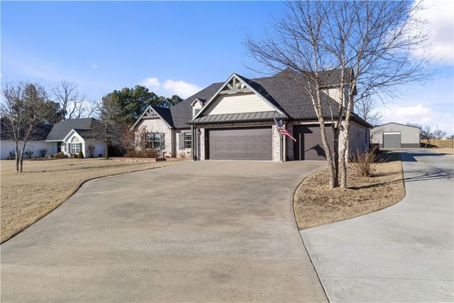 13738 Ua Beef Farm Road, Fayetteville, AR 72704