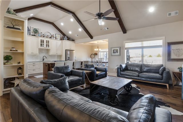 13738 Ua Beef Farm Road, Fayetteville, AR 72704