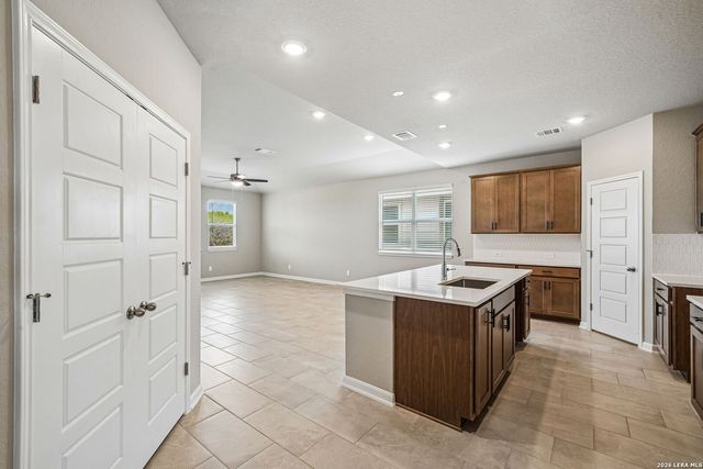 5563 Ennis Trace, San Antonio, TX 78253