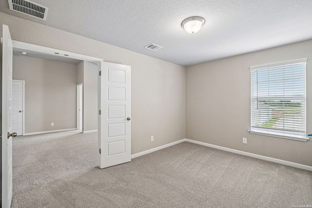 5563 Ennis Trace, San Antonio, TX 78253