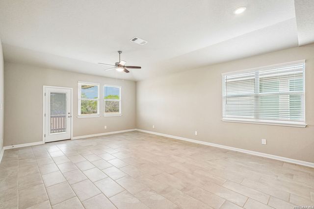 5563 Ennis Trace, San Antonio, TX 78253
