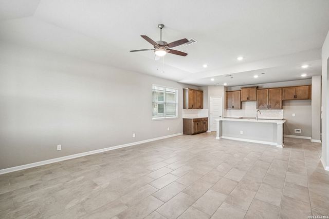5563 Ennis Trace, San Antonio, TX 78253