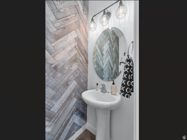 15297 S REINS WAY, Bluffdale, UT 84065